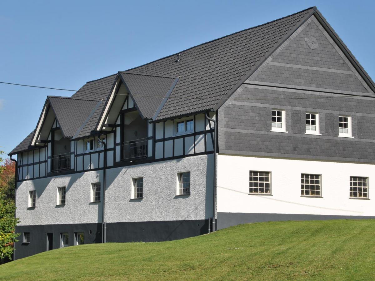 Ferienwohnungen Uebern Hof Schmallenberg Buitenkant foto